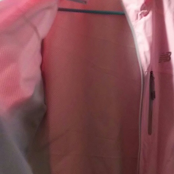 New Balance Jacket. NWOT . Pink - Picture 6 of 8